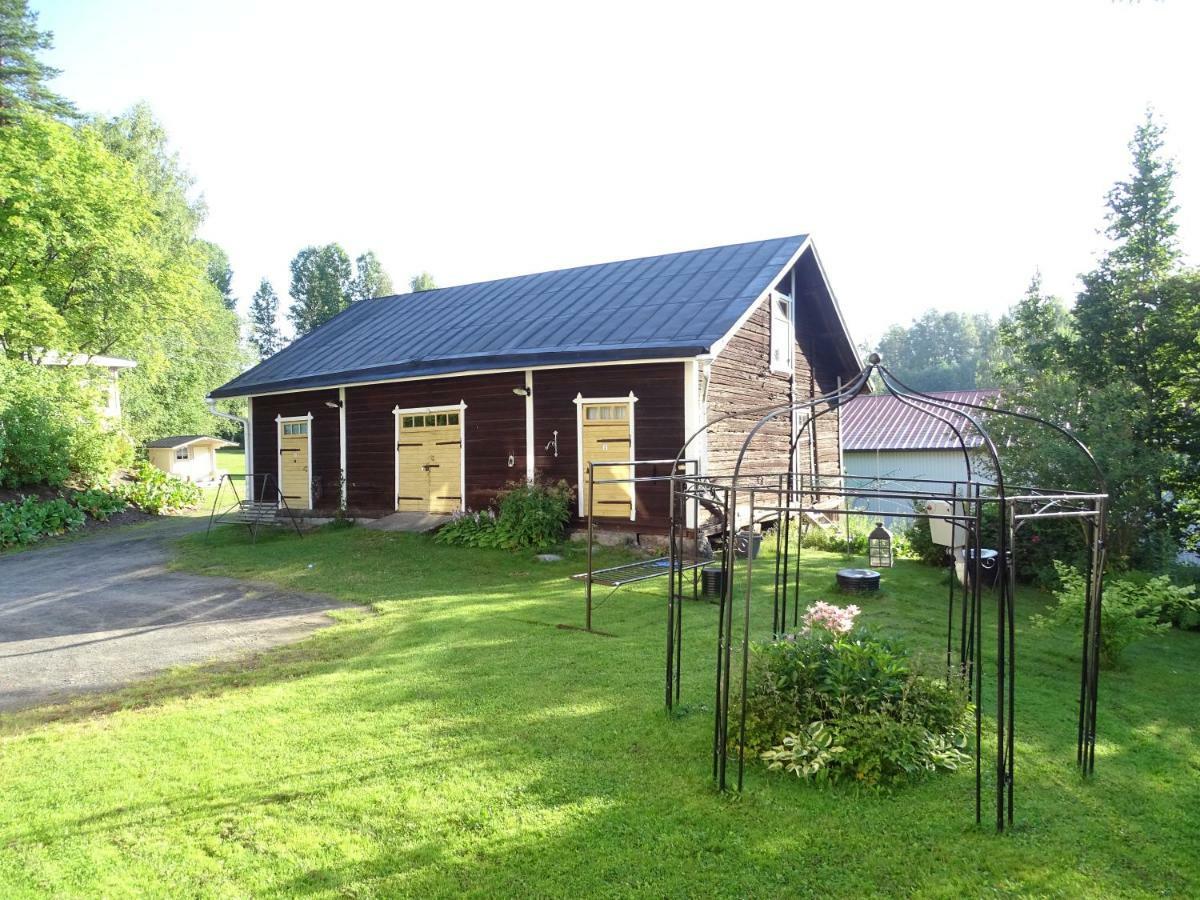 B&B Savikon Kartano 키티 외부 사진